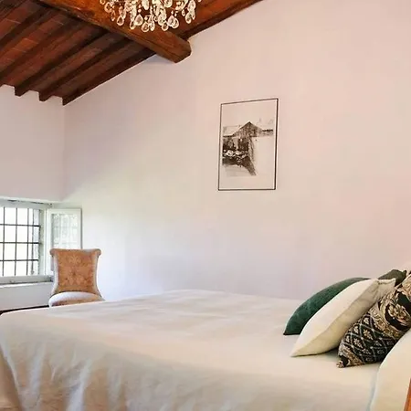 Vistarenni Gasthof Villa (Siena)