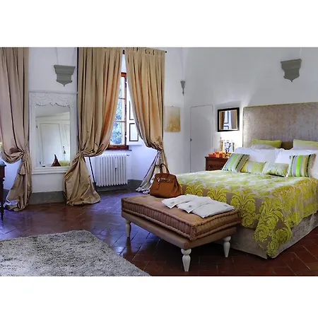Vistarenni 4* Villa (Siena)