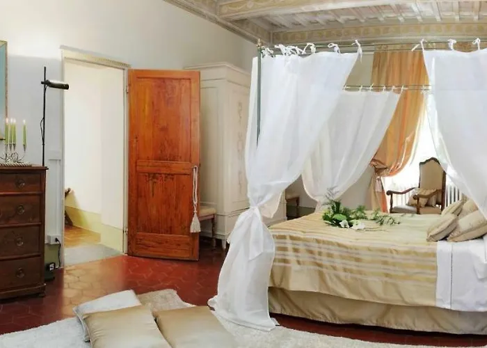 Vistarenni 4* Villa (Siena)